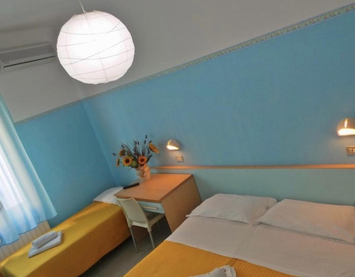 Hotel Silvana Beach ริมินี ภายนอก รูปภาพ