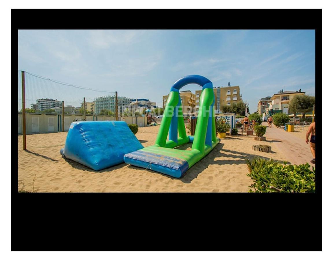 Hotel Silvana Beach ริมินี ภายนอก รูปภาพ